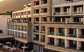 Chaonian Hotel